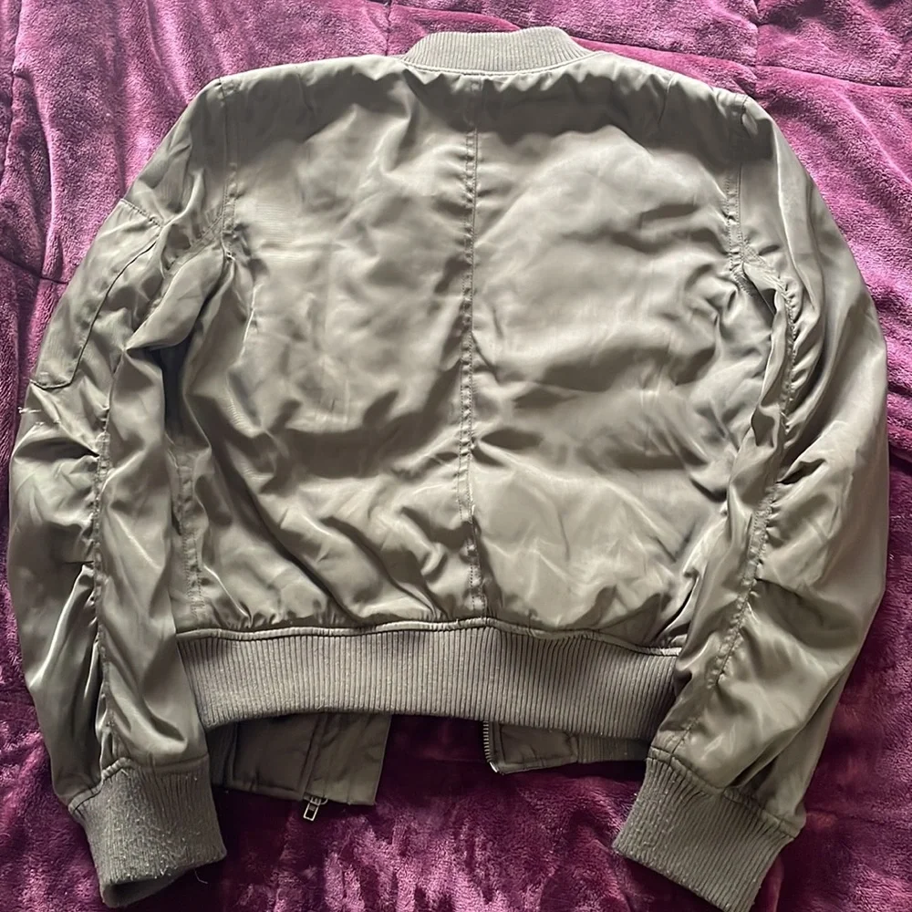 Bomber Jacker - Picture 5 of 6